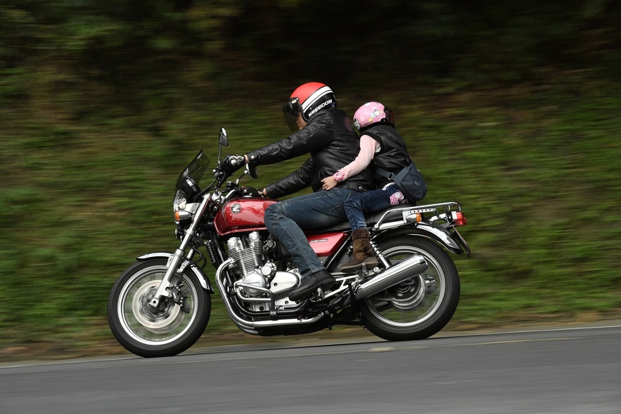 [瘋攝影] 戶外帶拍捕捉疾速｜重機追焦攝影體驗